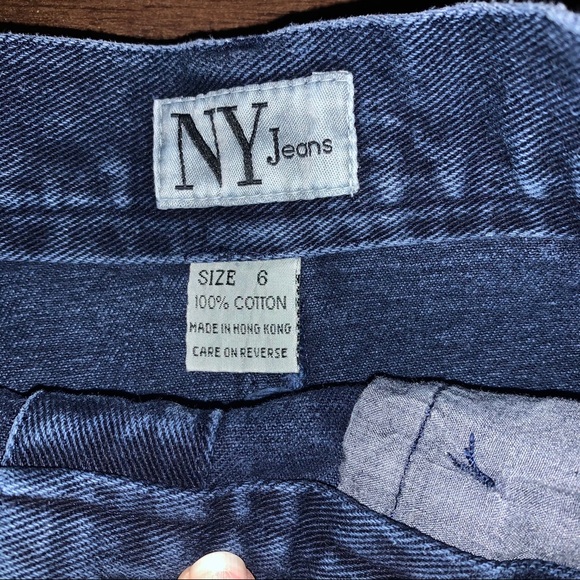 Beautiful Vintage Denim Skirt - Picture 2 of 3